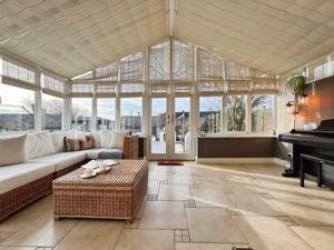 Photo 14- click for photo gallery